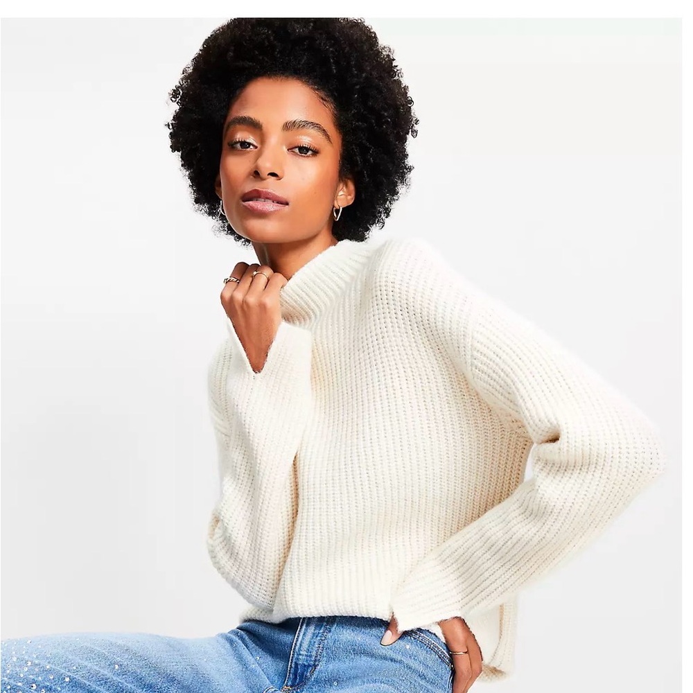 LOFT Ribbed Neck Mock Sweater in Whisper White- NWT ✨